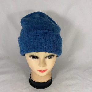 Knitted Chunky Beanie Hat NWOT